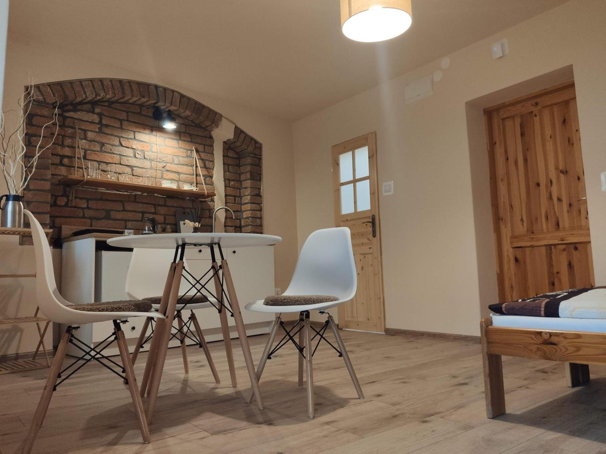 Apartamenty I Pokoje Goscinne "Wacus" Srebrna Góra Exterior foto